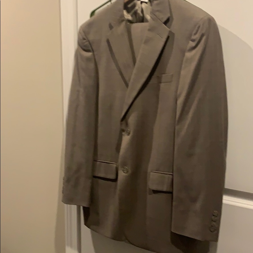 Men’s Suit